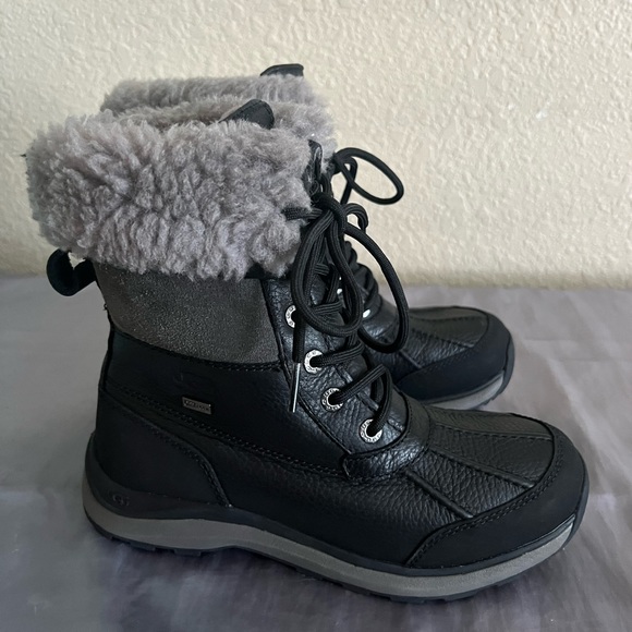 Ugg Adirondack III Black Weatherproof Boots 1095141 Size 6